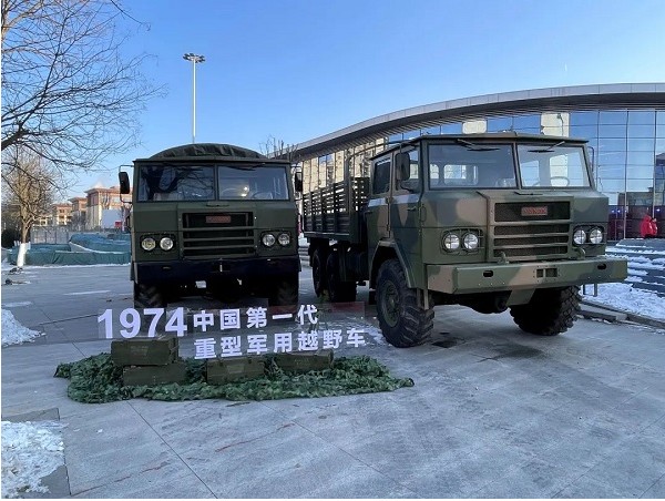 当年陕汽成功研制了我国第一辆重型越野军车延安sx250,结束了军队装备