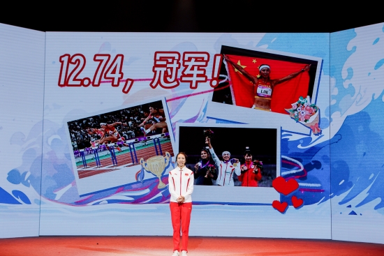 &ldquo;何以中国&middot;向海泉州&rdquo;网络主题活动现场，林雨薇讲述夺冠经历。泉州广播电视台供图