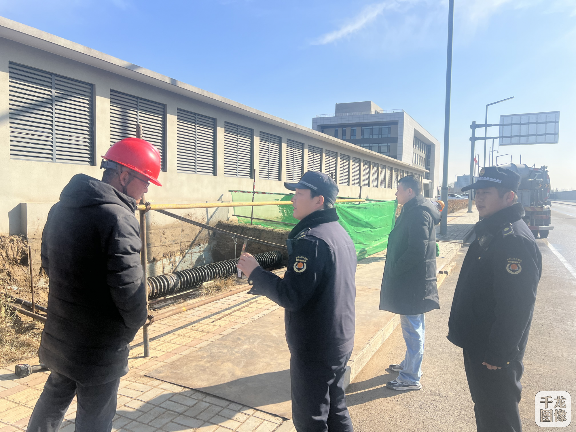 绷紧燃气安全弦北京大兴城管开展专项执法检查