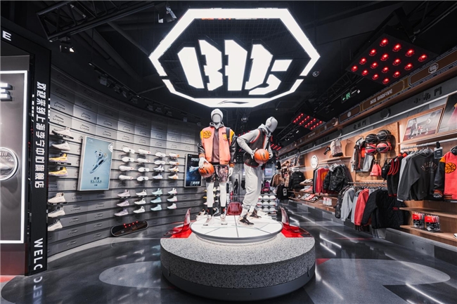 李宁2023坚持单品牌战略,专注科技创新,10年研发投入累计超30亿