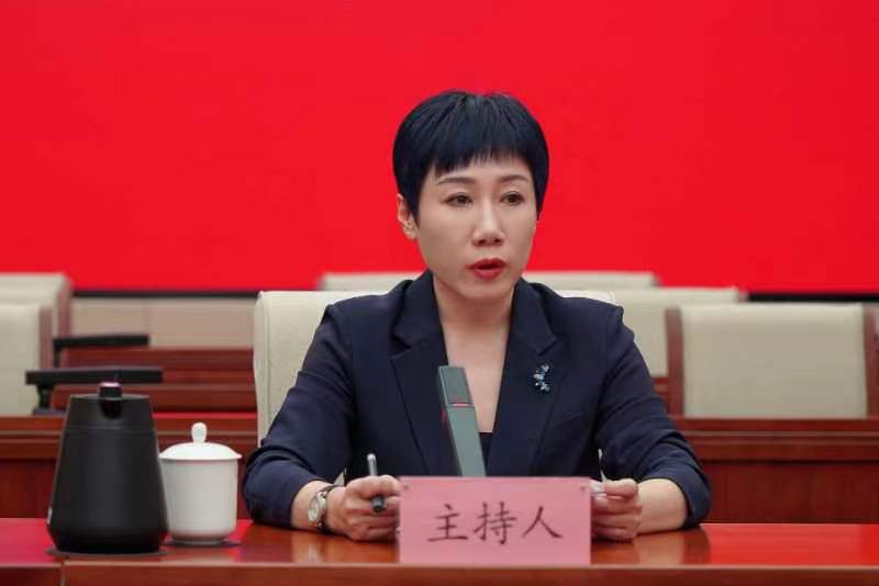 市台联党组书记黄克瀛,秘书长张晓军出席,副会长苏伟主持.