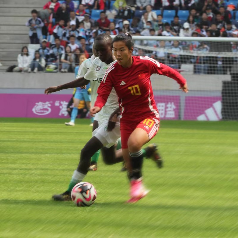 身披阿迪达斯球衣再闪耀世界舞台,中国队包揽国际中体联足球世界杯男