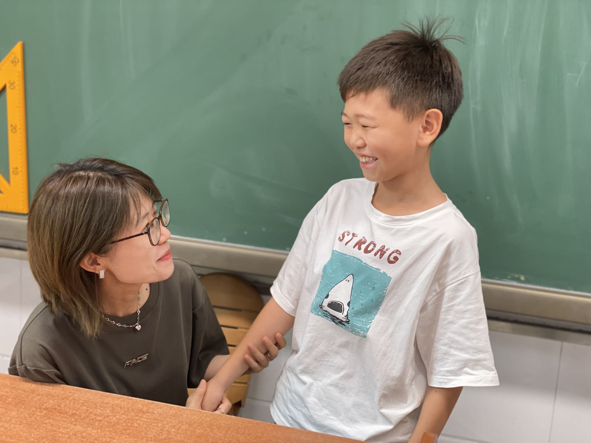 与学生互动4