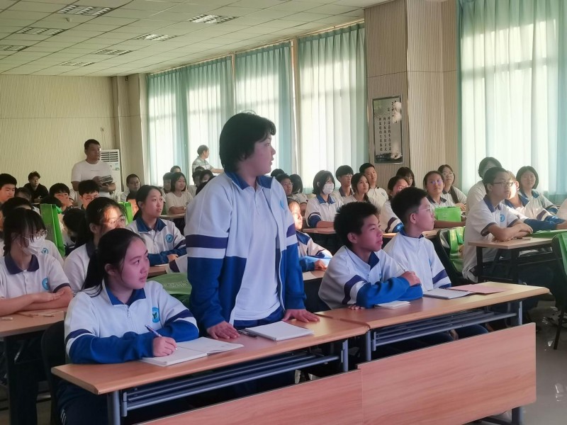 垃圾分类 重在减量 垃圾分类走进大峪中学分校