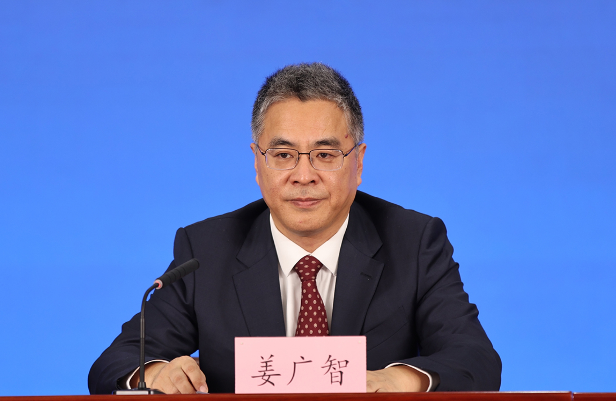 市经济和信息化局党组书记、局长 姜广智