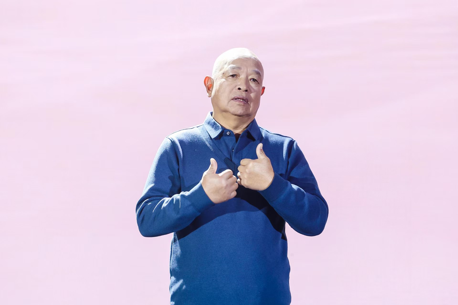 &ldquo;山东好人&rdquo;、烟台市无声洗车场经理柳兴涛。人民视频供图。
