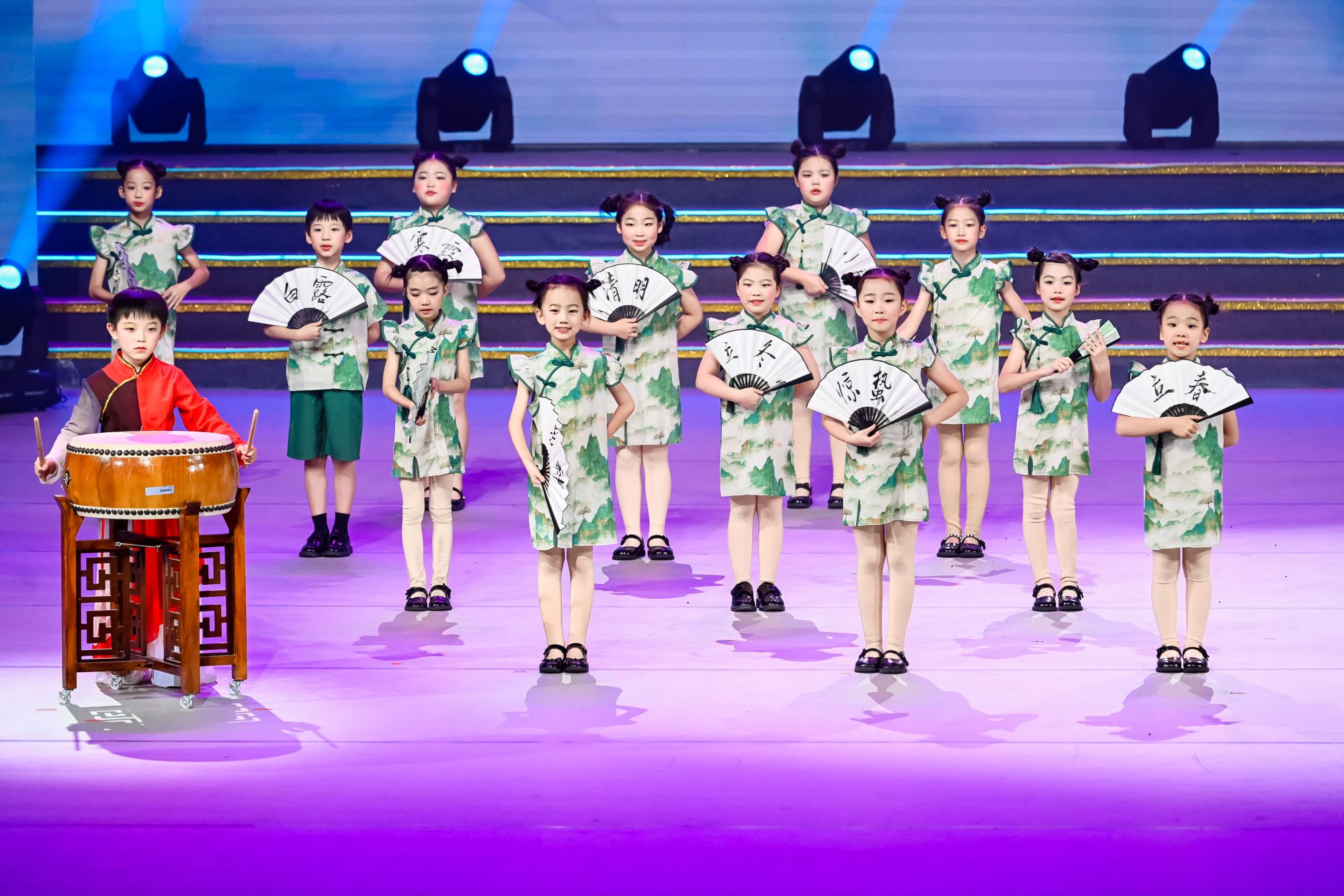 43ebd752b73257dd3d73937f31ec160b_