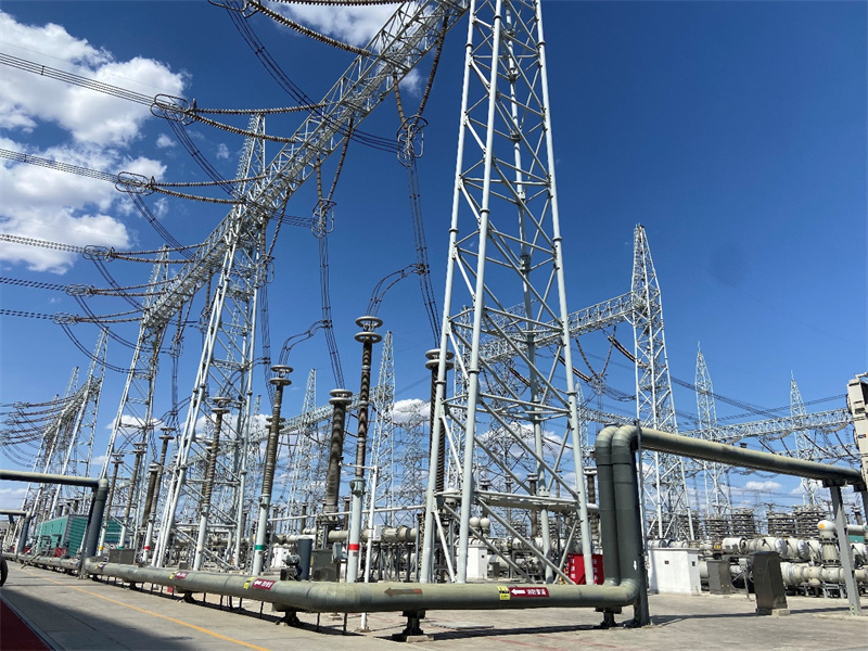 昌吉换流站运行设备区。刘梦頔摄