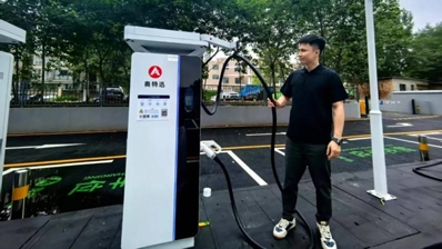 北京昌平首个超级充电场站正式投运