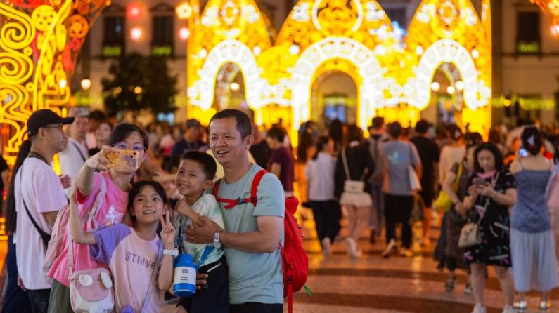 双节喜相逢 澳门旅游市场欣欣向荣
