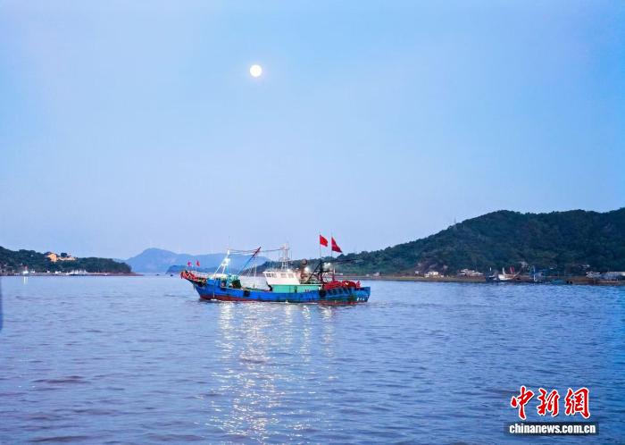 台胞中秋写真:月满十六别样圆半退休生活续写两岸情
