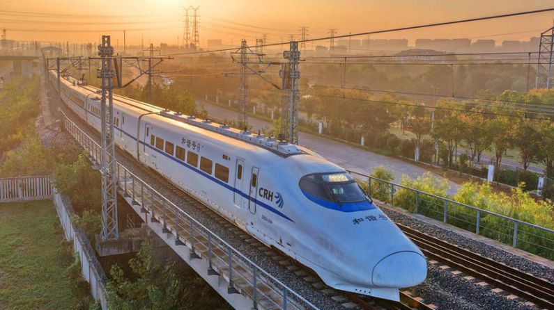 全国铁路10月11日起实行新的列车运行图