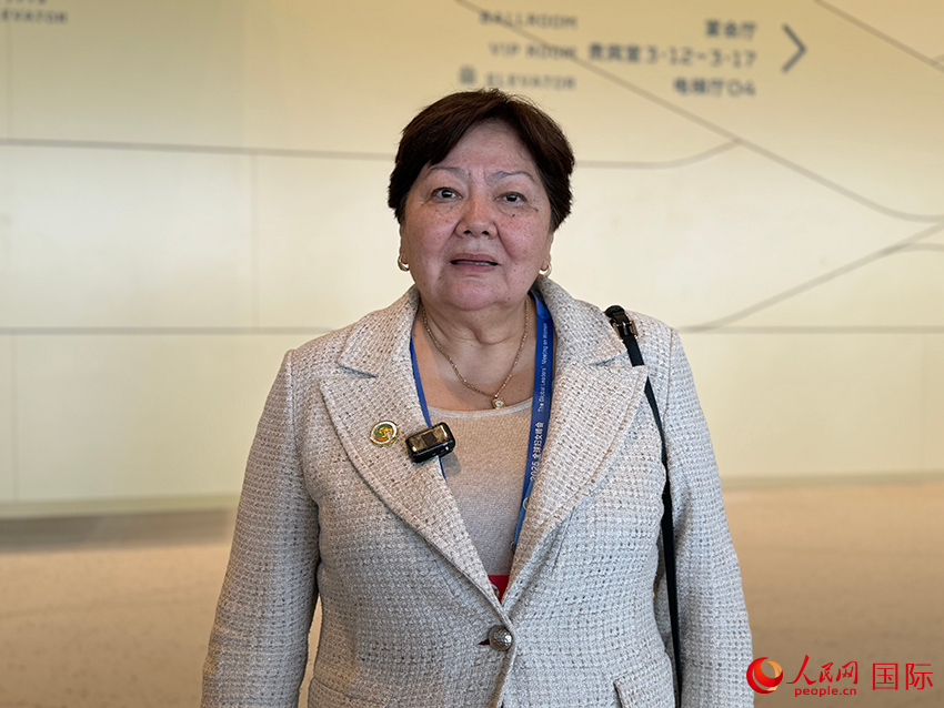 马季娜·贾布瑟诺娃（Madina Jarbussynova），联合国消除对妇女歧视委员会委员。人民网记者 阿尔达克 摄