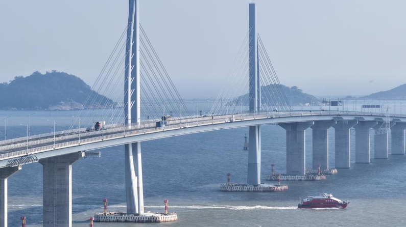 聚焦大湾区丨港珠澳大桥开通7周年 客流量超9300万人次