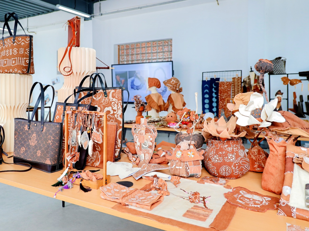 810b8f8edbcd4480b471dfc15f412931