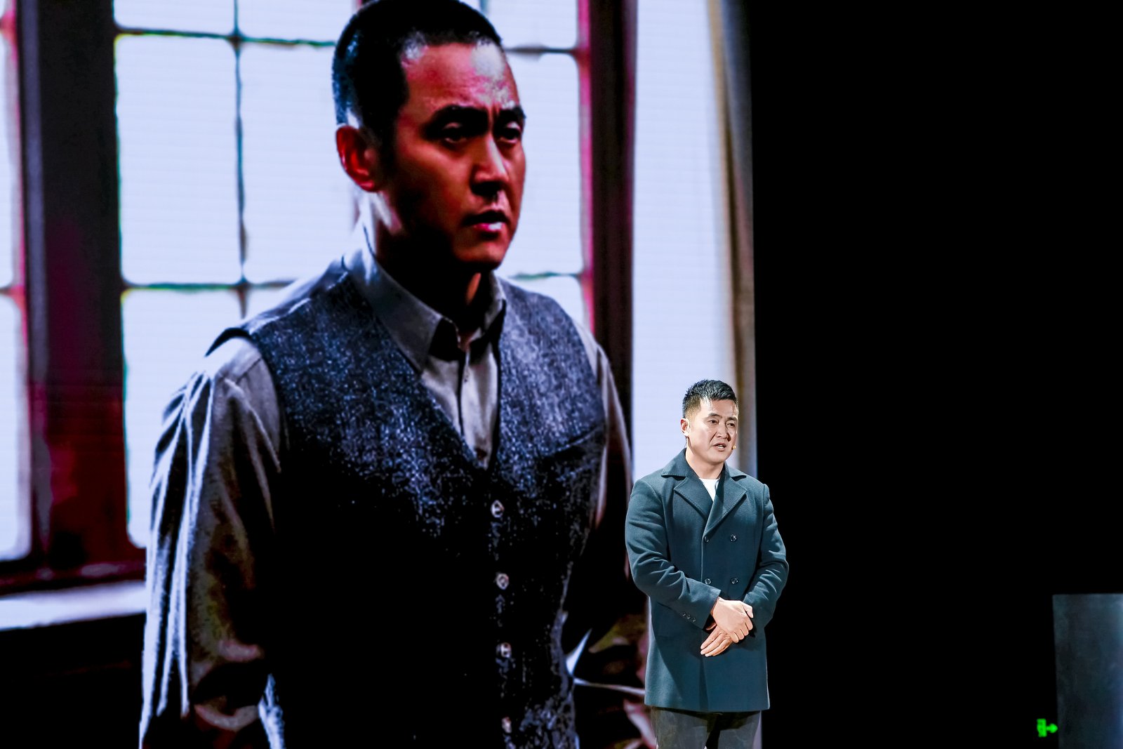 168W3223.jpg~tplv-9lv23dm2t1-resize-animforce-v1_1600_3000_gif