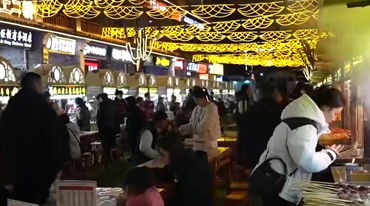 在跨年消费中 读懂中国经济的活力与温度