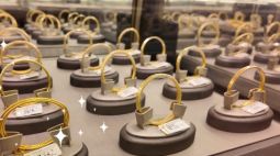 “囤金”VS“痛金”，你买的是资产还是情绪？