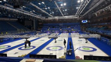米兰冬奥会冰壶项目4日开赛 混双率先打响