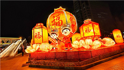 自贡花灯点亮京城，东单西单年味拉满