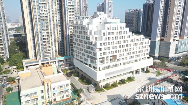 31938266_8a1f249a-3874-43df-b433-3b2638312ce6_batchwmcopy