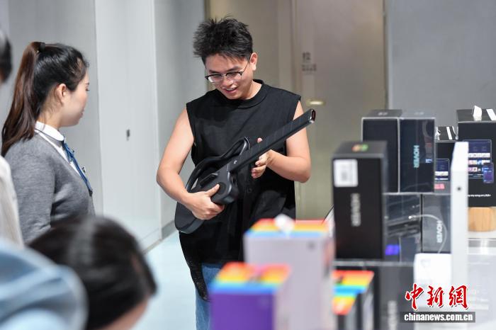 aad2c8be-1aee-4436-b428-8b54dd758288_zsite