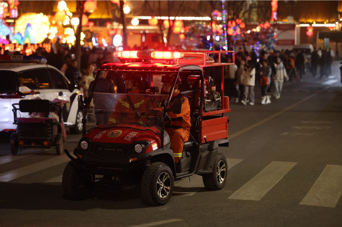 新春走基层丨24小时暖心巡逻，为古城春节&ldquo;亮灯护航&rdquo;