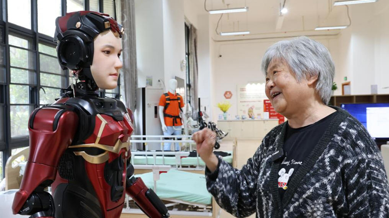 两会看“新”丨人形机器人，从“会表演”加速迈向“能干活”