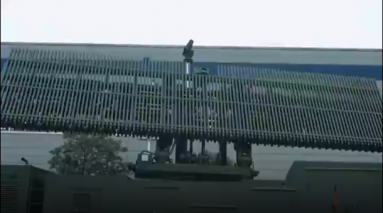 中国军工又上新！一招能让无人机蜂群“经脉尽断”