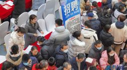 春招AI岗位量暴涨12倍 平均月薪超6万