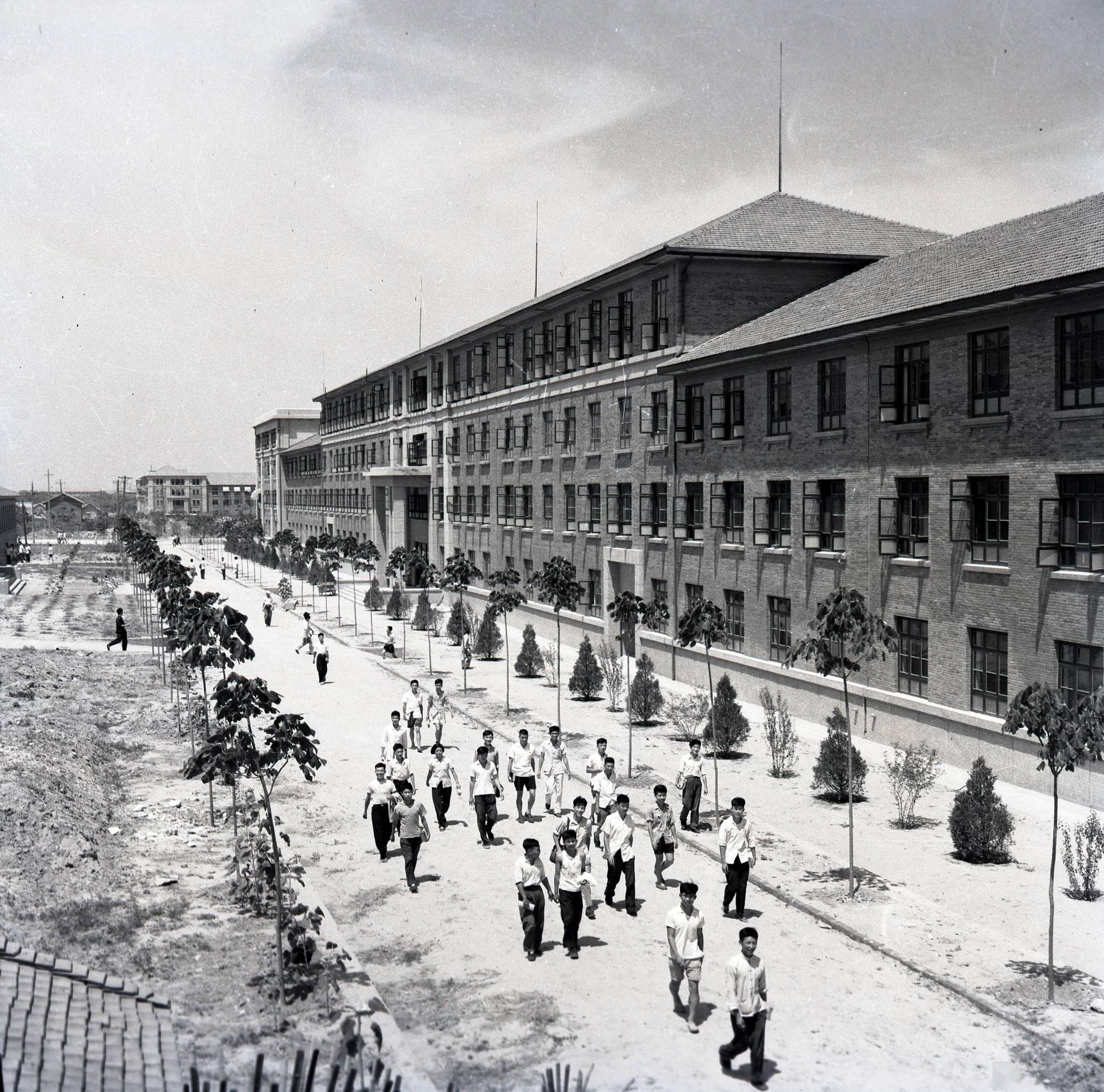1959年拍摄的西迁后的交通大学校园一景（资料照片）。