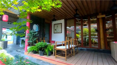 “大橘为重”掌柜的是只猫？来安澜营撸猫打卡胡同里的文化社区