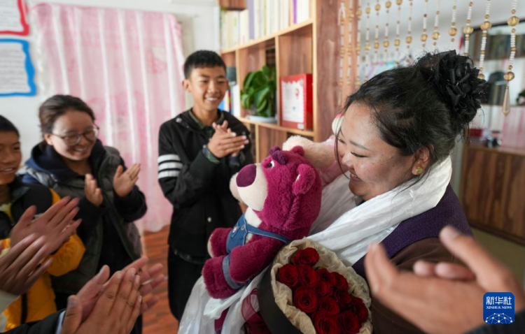 图片故事丨高原上的&ldquo;爱心妈妈&rdquo;