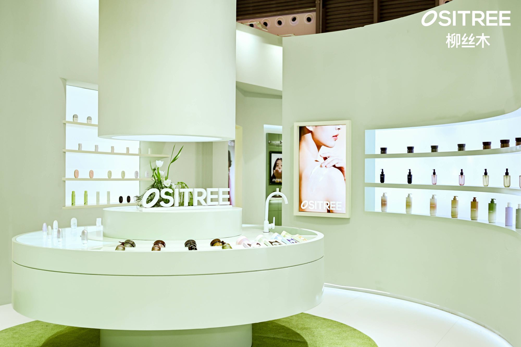 图2 展馆空镜.jpg
