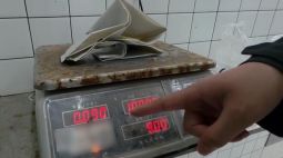 1个袋子=32只河虾 商家：就挣个袋子钱