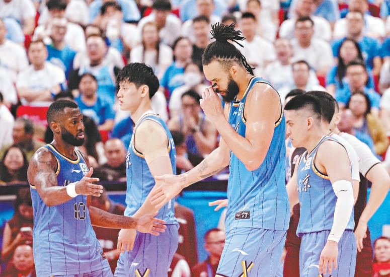 進攻打不開，防守偏松懈，15分之差丟掉關鍵戰 北汽男籃周五背水一戰海報