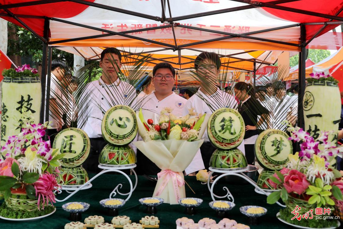 【职引未来】课堂对接岗位 产教融合护航青年逐梦路 【职引未来】课堂对接岗位 产教融合护航青年逐梦路
