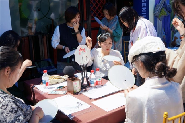 非遗传匠心 公益暖人心  &ldquo;约会天才妈妈&rdquo;非遗主题活动在新中式文化会客厅圆满收官