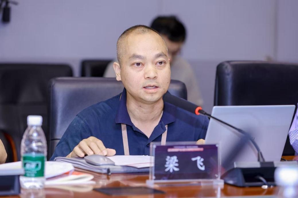 中国文字著作权协会常务副总干事梁飞发言