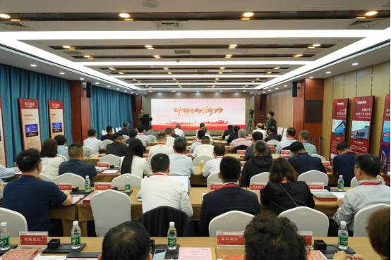 据了解,《中国向新力》是央视新影制作团队在多年企业访谈和案例记录基础上,结合新质生产力、实体经济发展、产业升级和企业公信力建设等方向推出的年度专题策划。专题以“向新而生、向实而行、向高质量发展”为主旨,旨在面向全国范围内具有代表性的企业,发现和记录一批在创新转型、实业坚守、产业协同、国际化拓展和公信建设等方面具有实践价值的企业样本。