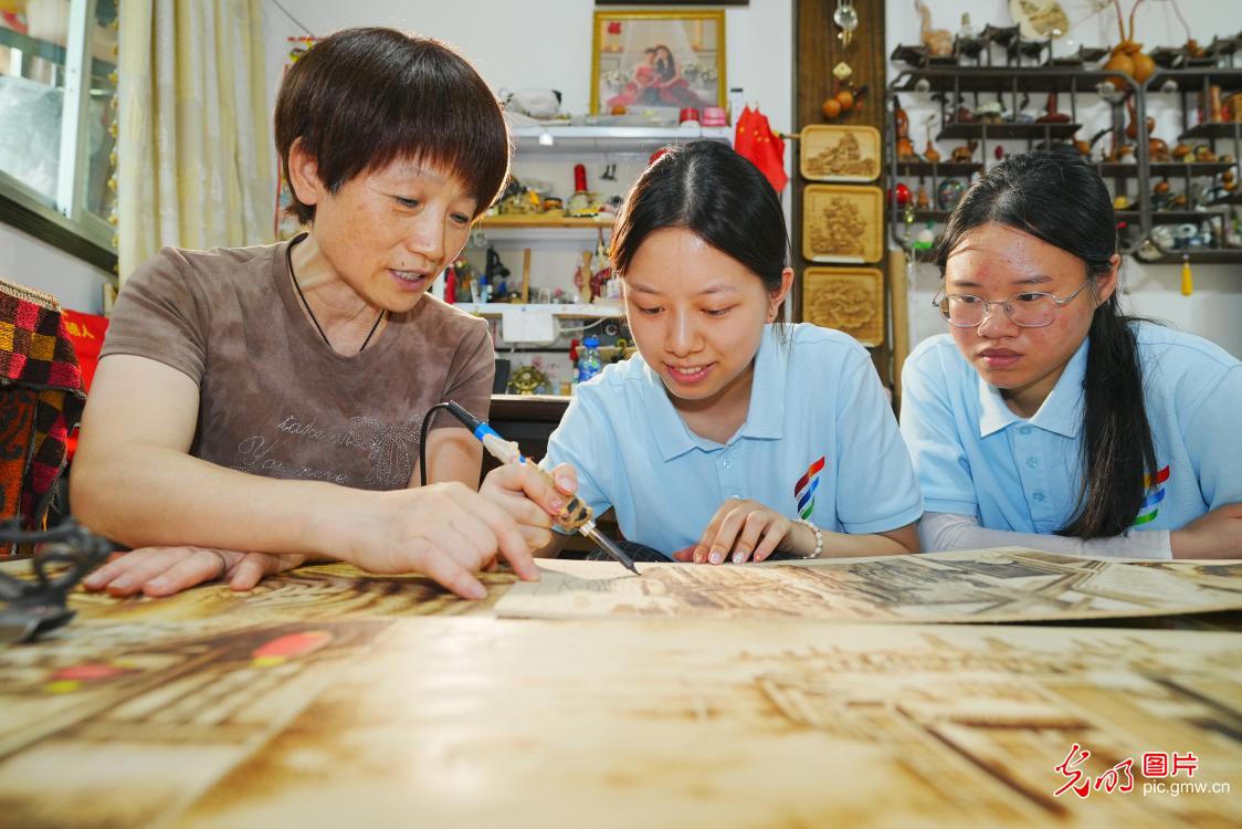 步履丈量乡土文脉 做文化传承&ldquo;守艺人&rdquo;