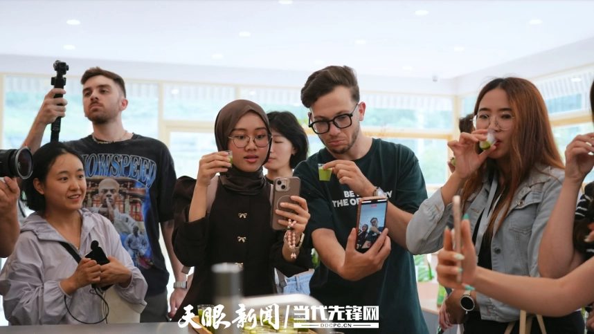 dD0xNzg2MjA3NTU3X3I9NzU5M2U5YWJfdz04NThfcT0xMDBfZT1wbmc=.webp 1_副本.png