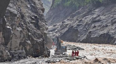 “水陆空”并进　救援力量挺进受灾核心区