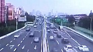 全国公路网迎来集中返程