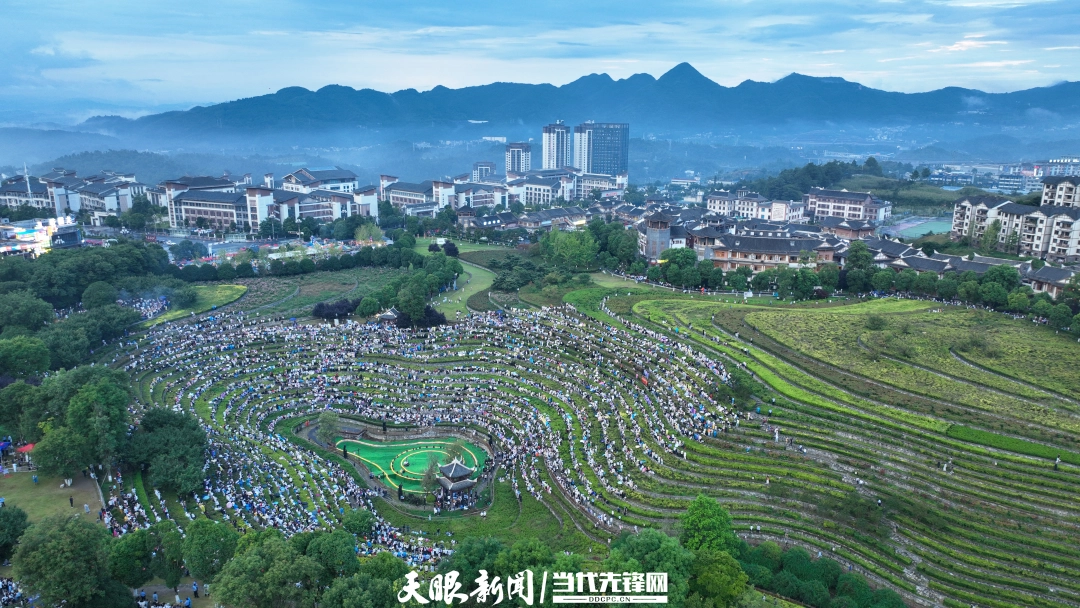 dD0xNzkxODk2NDQ0X3I9ZGJkMDY5MmVfdz0xMDgwX3E9MTAwX2U9anBn.webp 2026大地指纹音乐会(摄影:王定超) (13).jpg