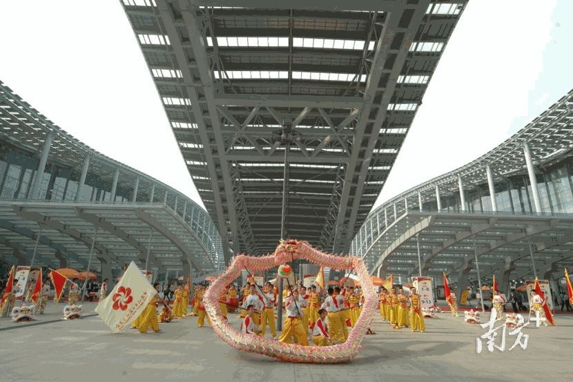 2008年第103届广交会琶洲展馆开馆仪式。资料图片