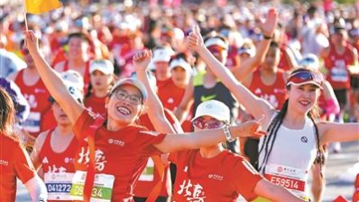 迭代进阶 3.2万名跑者感受“国马”魅力