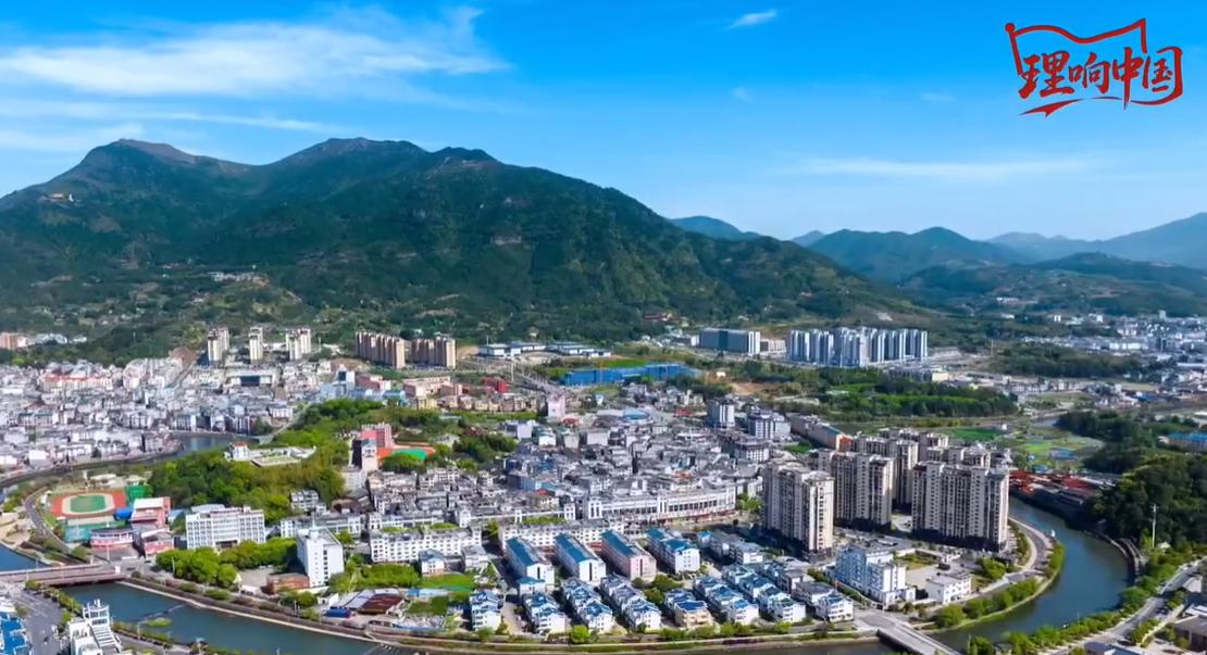 【理响中国·幸福有“理”】福地加“码”,种地也能“云”办公 【理响中国·幸福有“理”】福地加“码”,种地也能“云”办公